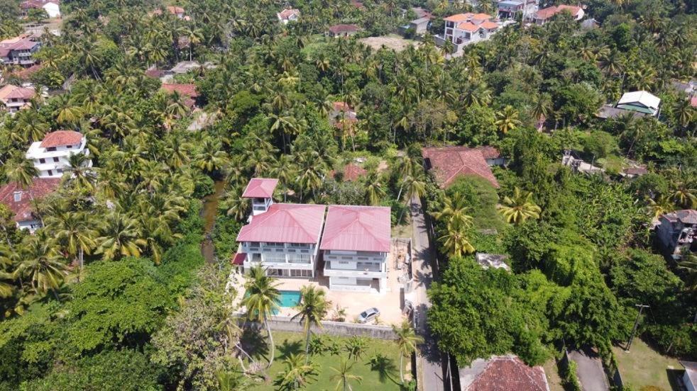 Anveela Hotel Beruwala Exterior photo