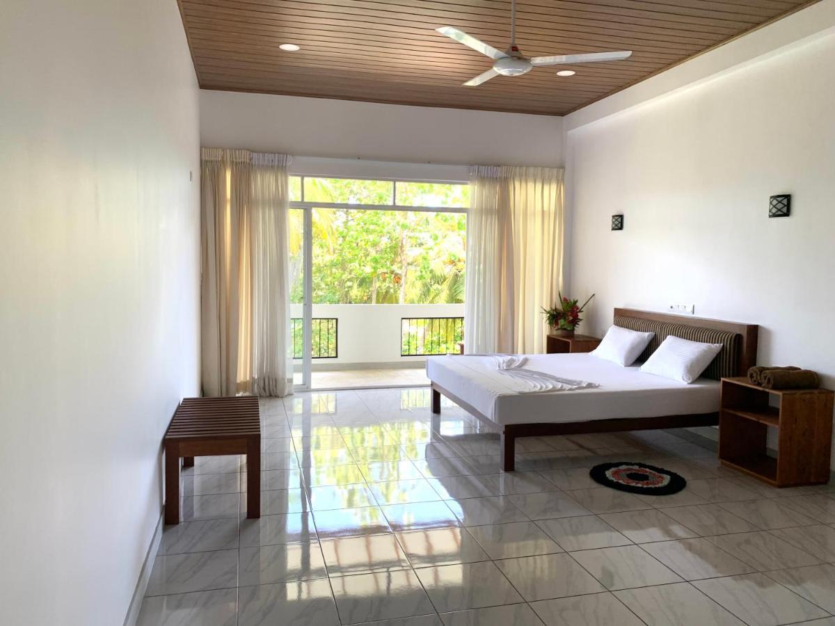 Anveela Hotel Beruwala Exterior photo